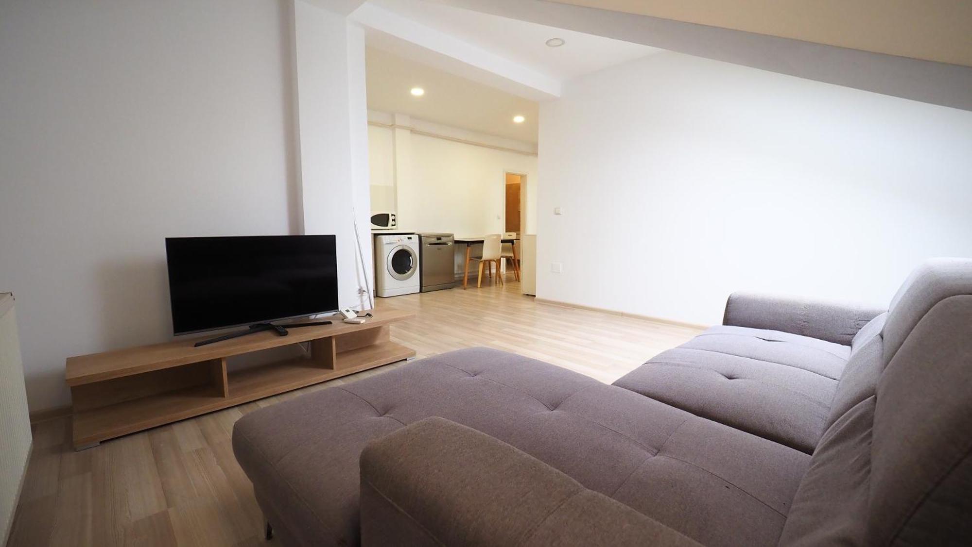 Iassium Airport Apartments Yaş Dış mekan fotoğraf